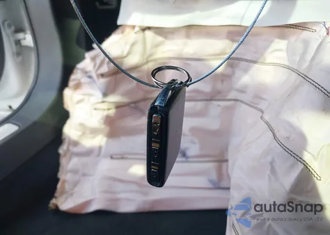 2018 Volvo S90 T6 Momentum from USA, damaged, VIN LVY992MK2JP036505